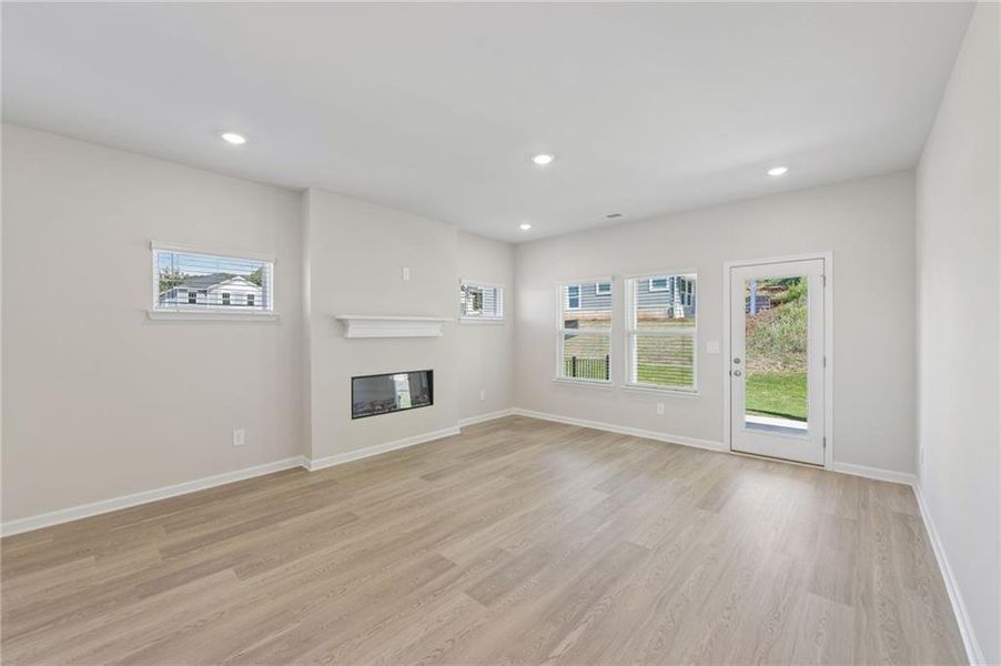 Spacious, unfurnished interior of a new home in Hemingway - Reserve Series, Cumming (Image 18).