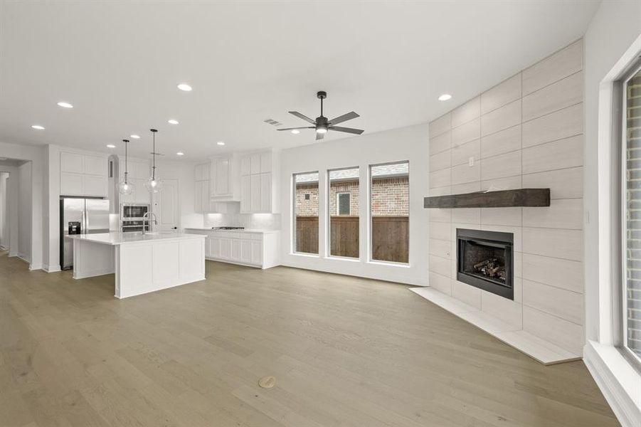 1845 Rough Ridge- Living Room-3