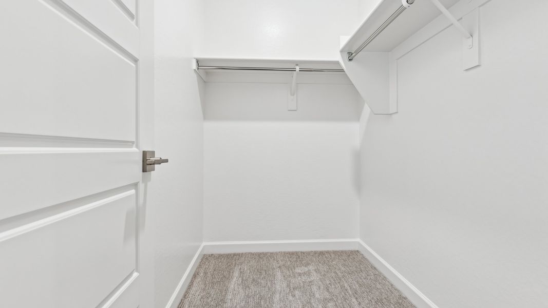 Spacious, unfurnished interior of a new home in Prada, Phoenix (Image 41).