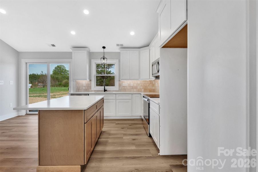 Furnished interior view inside a new home in , Lincolnton (Image 7).