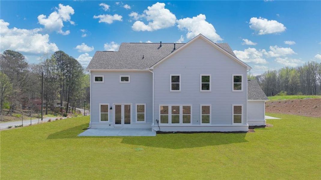 Exterior details and patio area of a home in , Gainesville (Image 34).