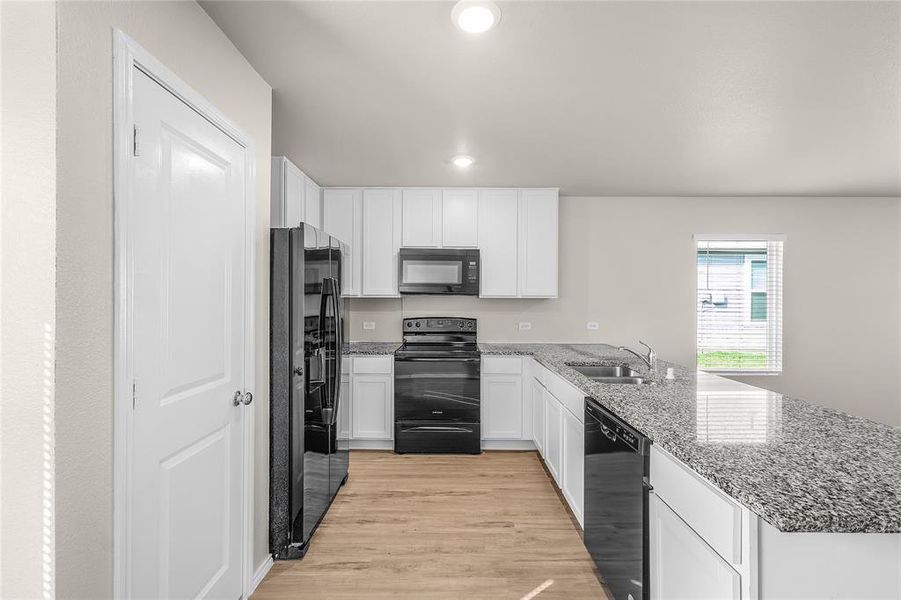 Furnished interior view inside a new home in , Fort Worth (Image 7).