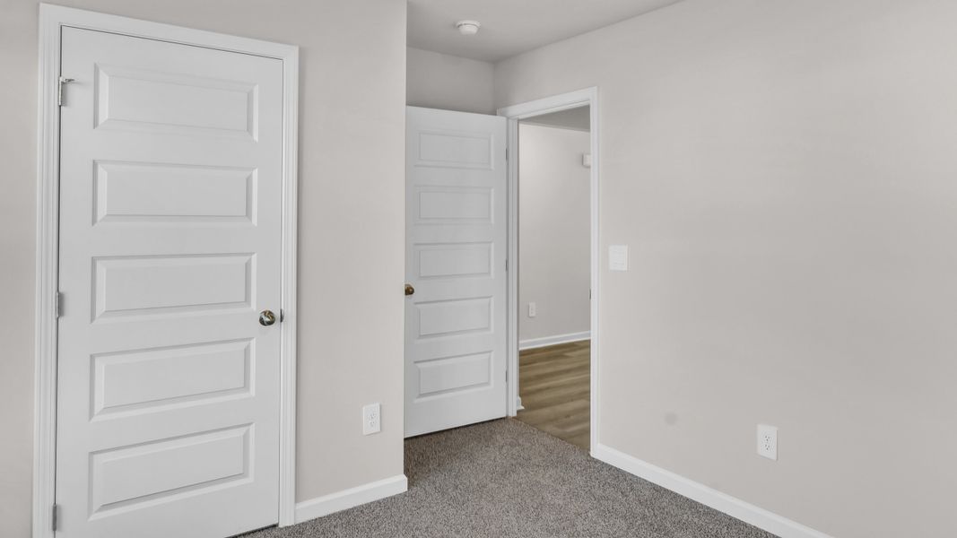 Spacious, unfurnished interior of a new home in Bailey Park, Fayetteville (Image 16).
