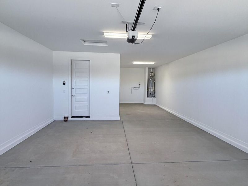 Spacious, unfurnished interior of a new home in North Ridge at Pronghorn Ranch, Prescott Valley (Image 15). Spacious, unfurnished interior of a new home in North Ridge at Pronghorn Ranch, Prescott Valley (Image 15).