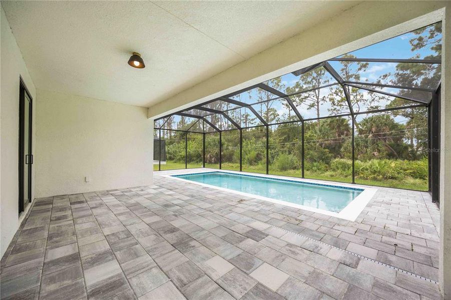 Spacious, unfurnished interior of a new home in , Port Charlotte (Image 30).