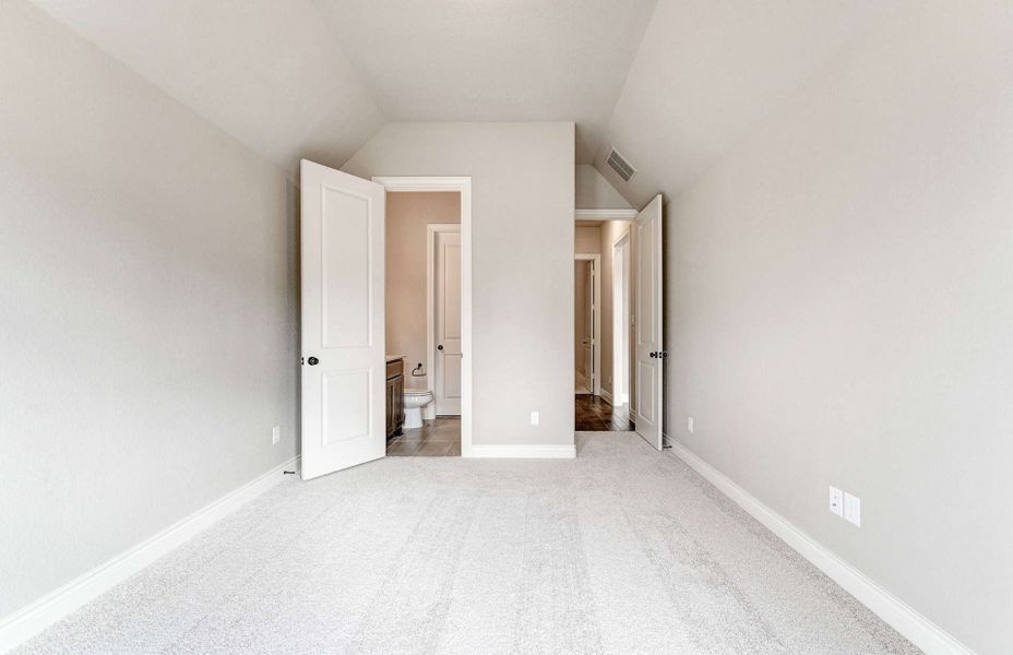 Spacious, unfurnished interior of a new home in Bridgeland 60′, Cypress (Image 40). Spacious, unfurnished interior of a new home in Bridgeland 60′, Cypress (Image 40).