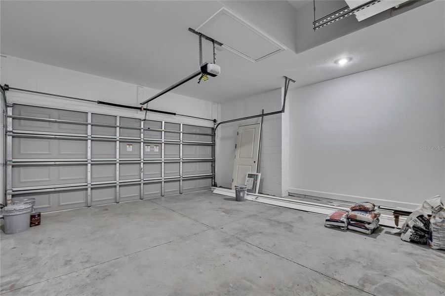 Spacious, unfurnished interior of a new home in , Weeki Wachee (Image 52). Spacious, unfurnished interior of a new home in , Weeki Wachee (Image 52).