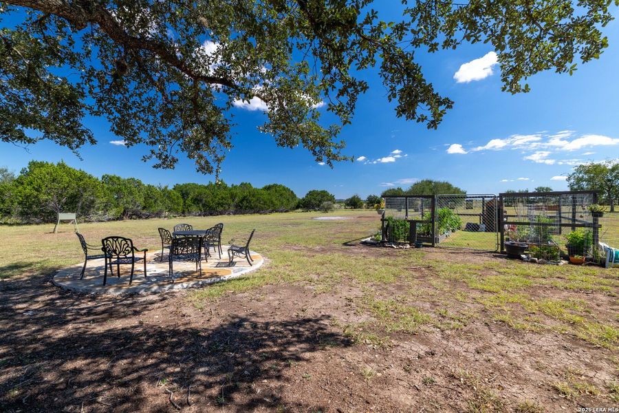 Community amenities in , Bandera (Image 36).
