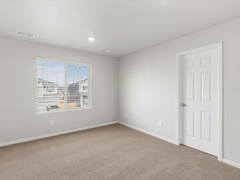 Spacious, unfurnished interior of a new home in Lorson Ranch: The Trail Collection, Colorado Springs (Image 16).