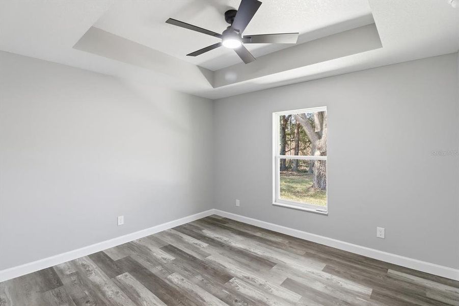 Spacious, unfurnished interior of a new home in , Dunnellon (Image 22).