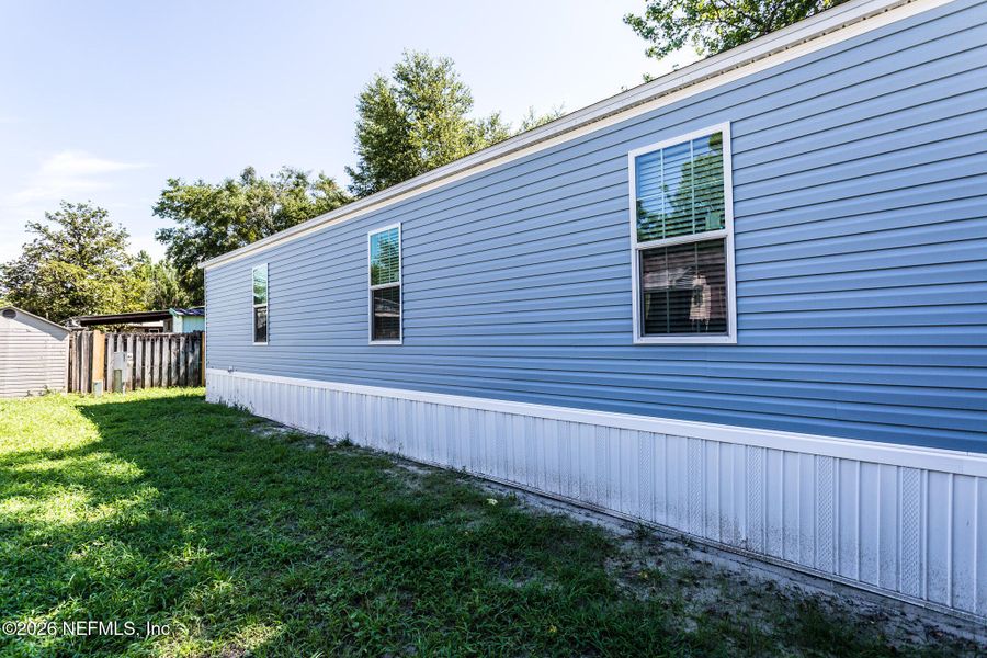 Exterior details and patio area of a home in , Jacksonville (Image 19).