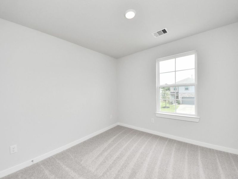 Spacious, unfurnished interior of a new home in Caney Creek Place, Conroe (Image 35).