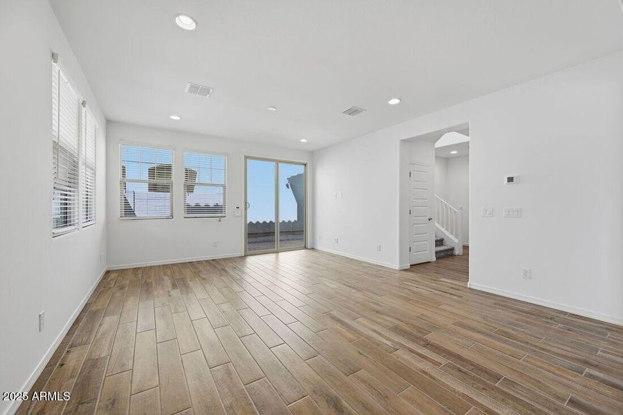 10002 W PICCADILLY Road - Ready Now!