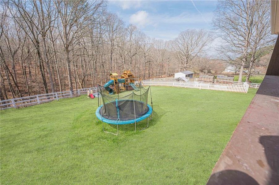 Community amenities in , Waleska (Image 59).