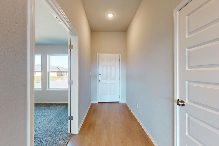 Spacious, unfurnished interior of a new home in Carillon, Manor (Image 31). Spacious, unfurnished interior of a new home in Carillon, Manor (Image 31).