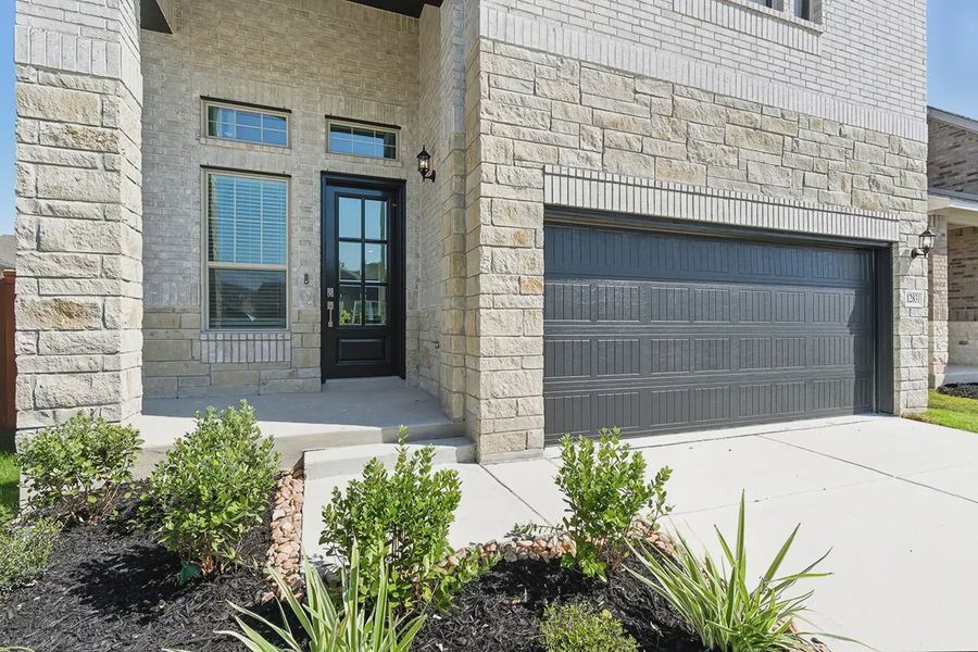 Exterior details and patio area of a home in Stillwater Ranch, San Antonio (Image 2). Exterior details and patio area of a home in Stillwater Ranch, San Antonio (Image 2).