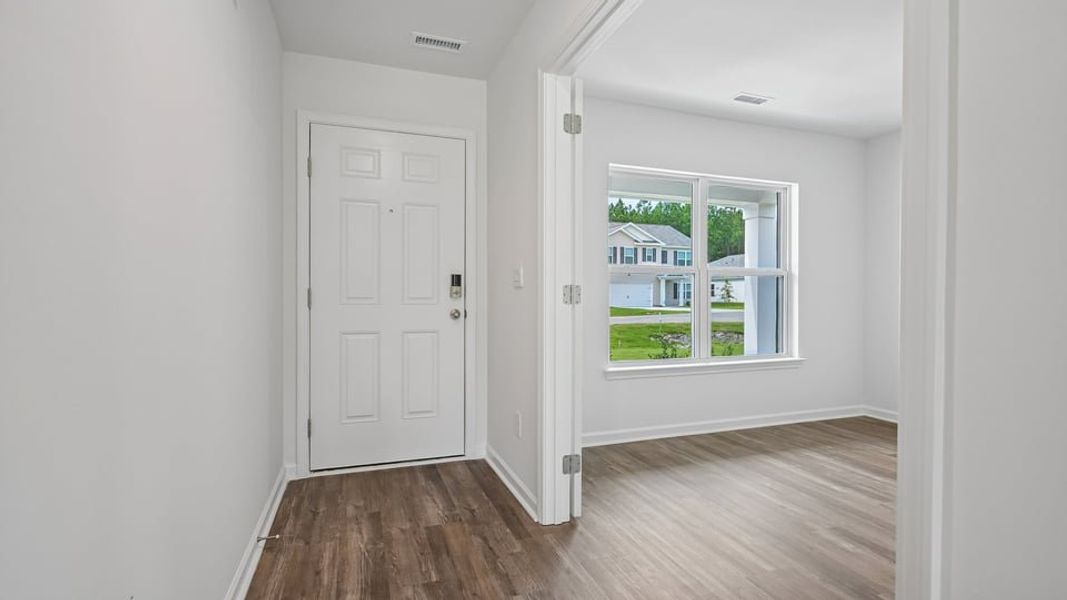 Spacious, unfurnished interior of a new home in Mangum Farms, Stem (Image 12).