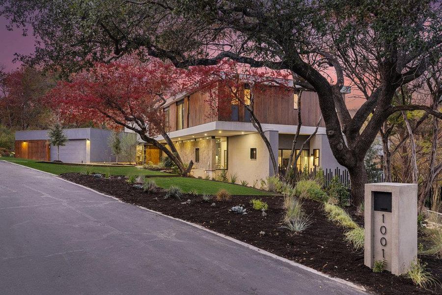 Image 38 of a home in .