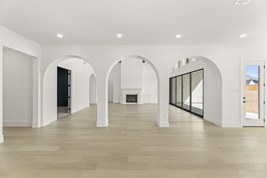 Spacious, unfurnished interior of a new home in Mustang Lakes, Celina (Image 65). Spacious, unfurnished interior of a new home in Mustang Lakes, Celina (Image 65).