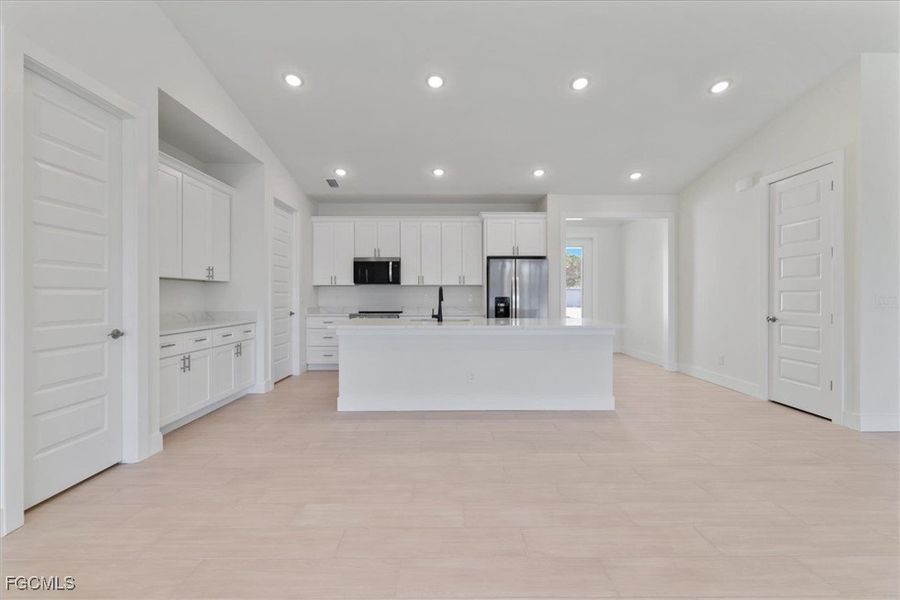 Image 43 of a home in Cape Coral.