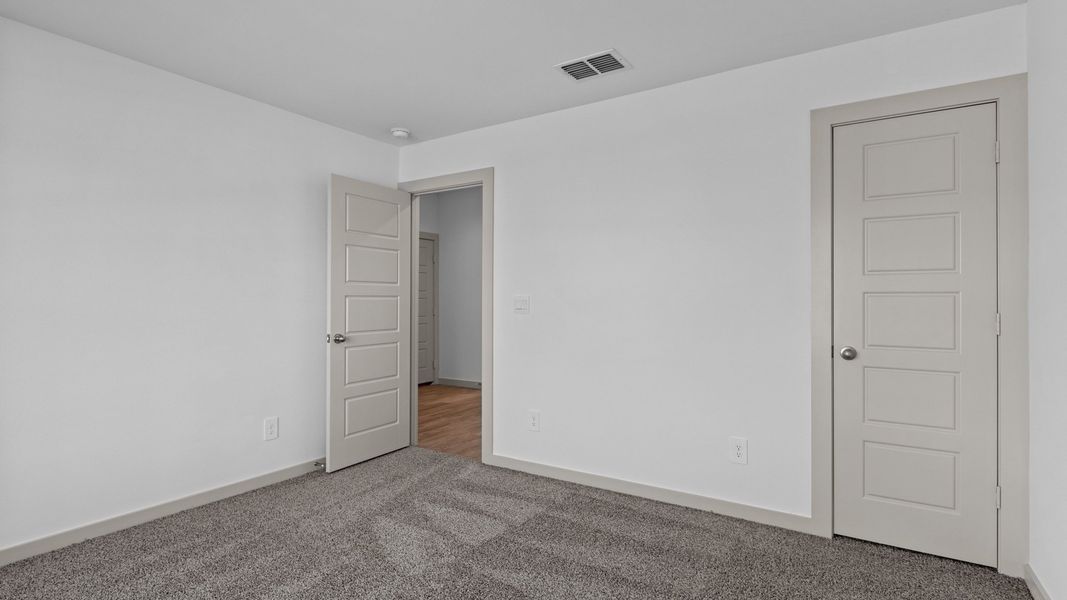 Representative unfurnished interior of a home built from the The Elgin by D.R. Horton in Allen Farms, Lubbock (Image 21).
