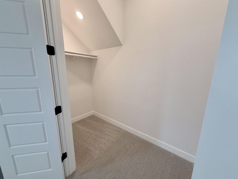 Spacious, unfurnished interior of a new home in Lockwood, Collierville (Image 20).