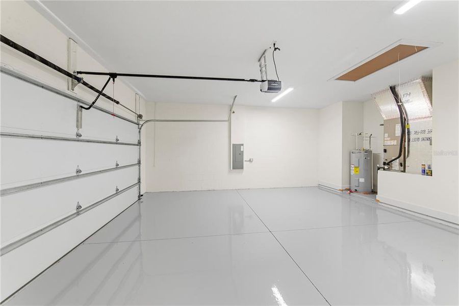 Spacious, unfurnished interior of a new home in , Webster (Image 39).