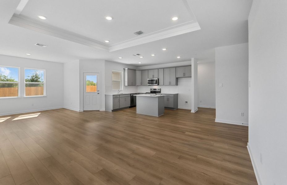 Spacious, unfurnished interior of a new home in County View, Temple (Image 12).