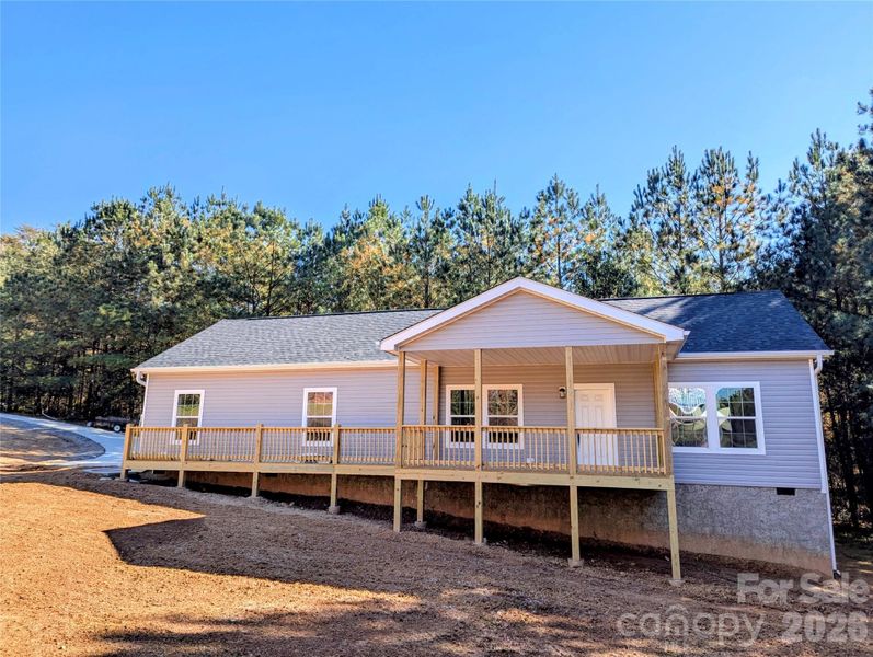 Exterior details and patio area of a home in , Rutherfordton (Image 10).