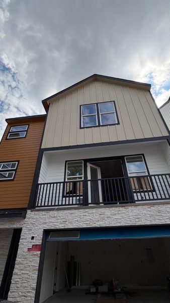 Image 11 of a home in . Image 11 of a home in .