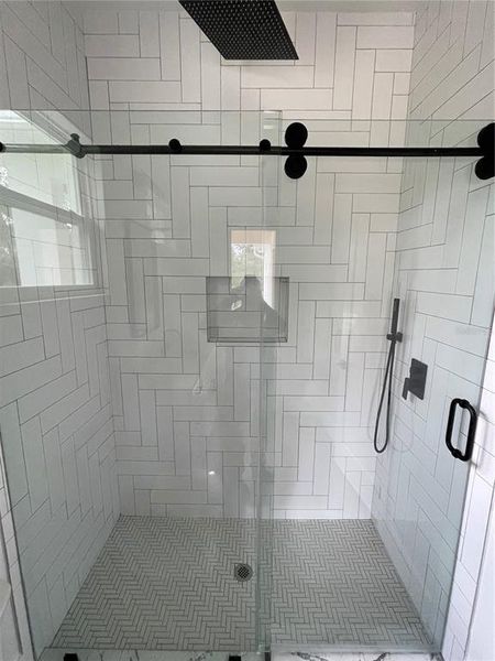 Furnished interior view inside a new home in , Eustis (Image 12).