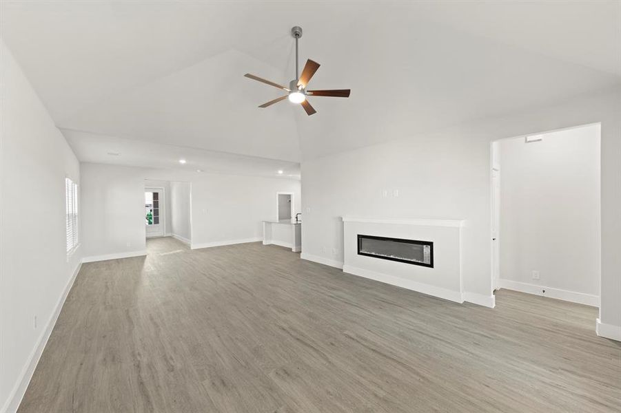 13. 705 Valley Pines - Family (3) 13. 705 Valley Pines - Family (3)