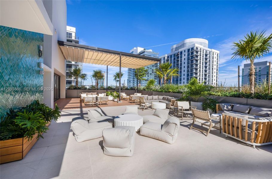 Condo located in Miami, FL showcasing its design and architecture (Image 25). Condo located in Miami, FL showcasing its design and architecture (Image 25).