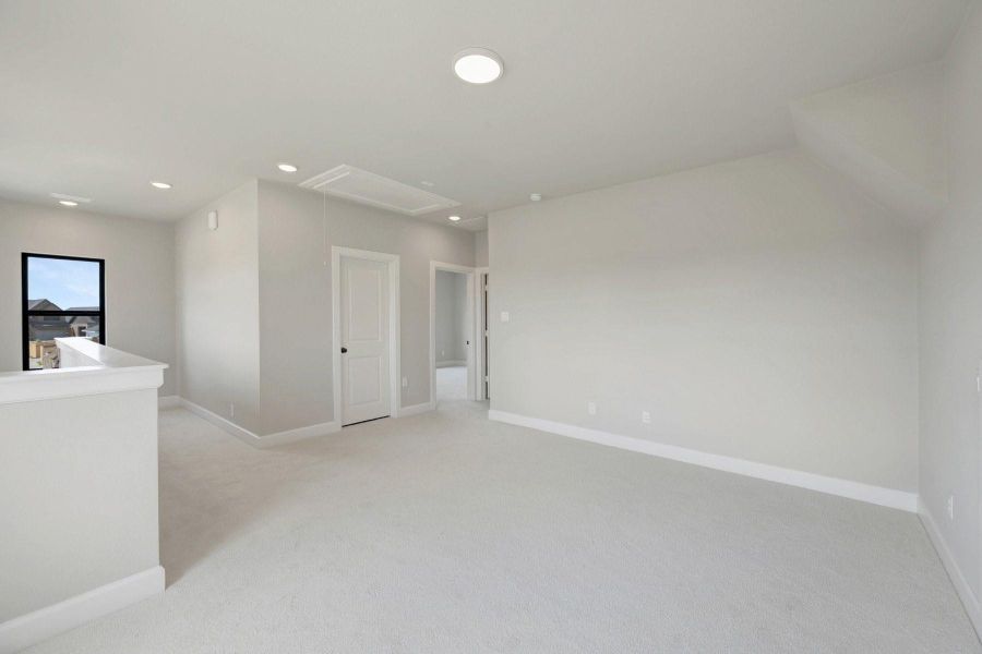 Spacious, unfurnished interior of a new home in Sienna - Grove Collection, Missouri City (Image 18). Spacious, unfurnished interior of a new home in Sienna - Grove Collection, Missouri City (Image 18).