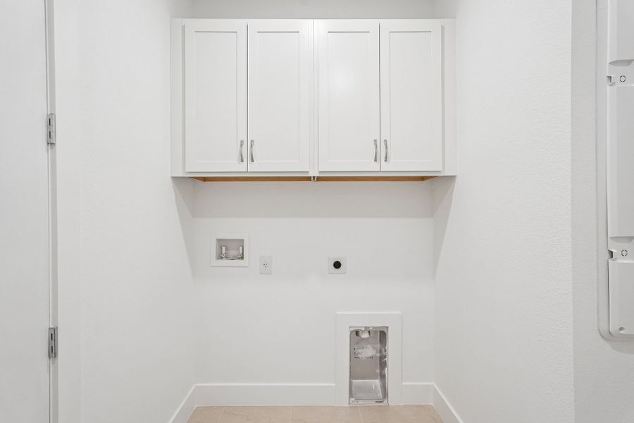 Spacious, unfurnished interior of a new home in Seaire, Parrish (Image 18).