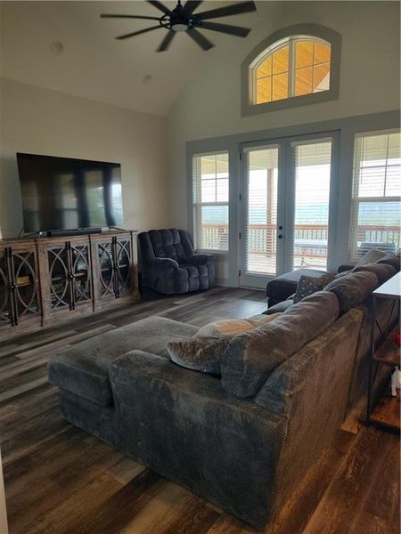 Furnished interior view inside a new home in , Dallas (Image 8).