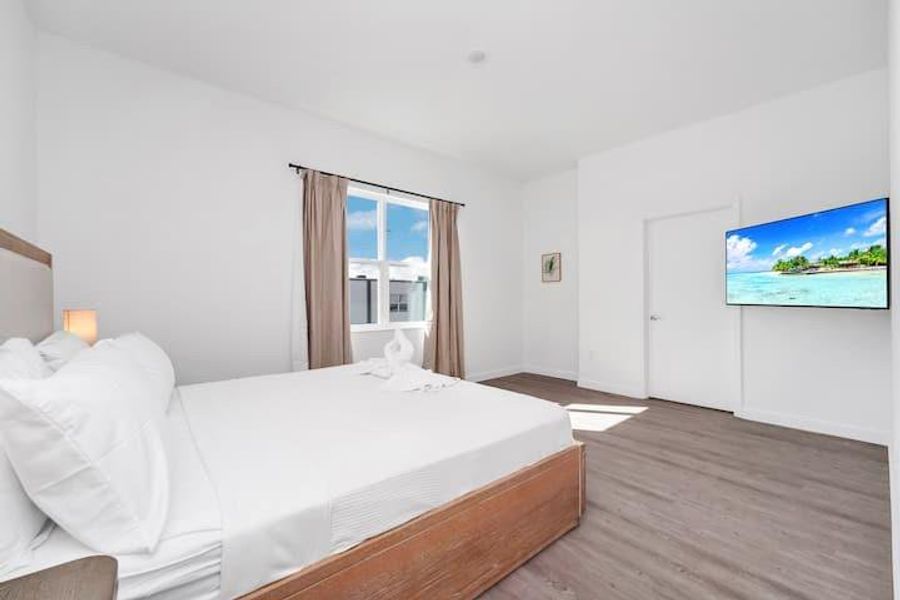 Furnished interior view inside a new home in , Davenport (Image 8).