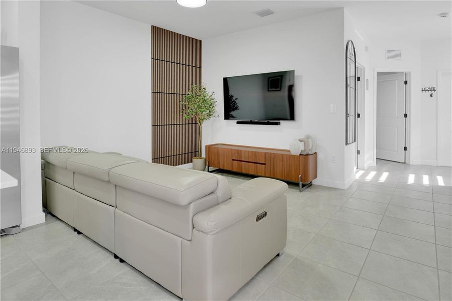 Furnished interior view inside a new home in , Homestead (Image 15).