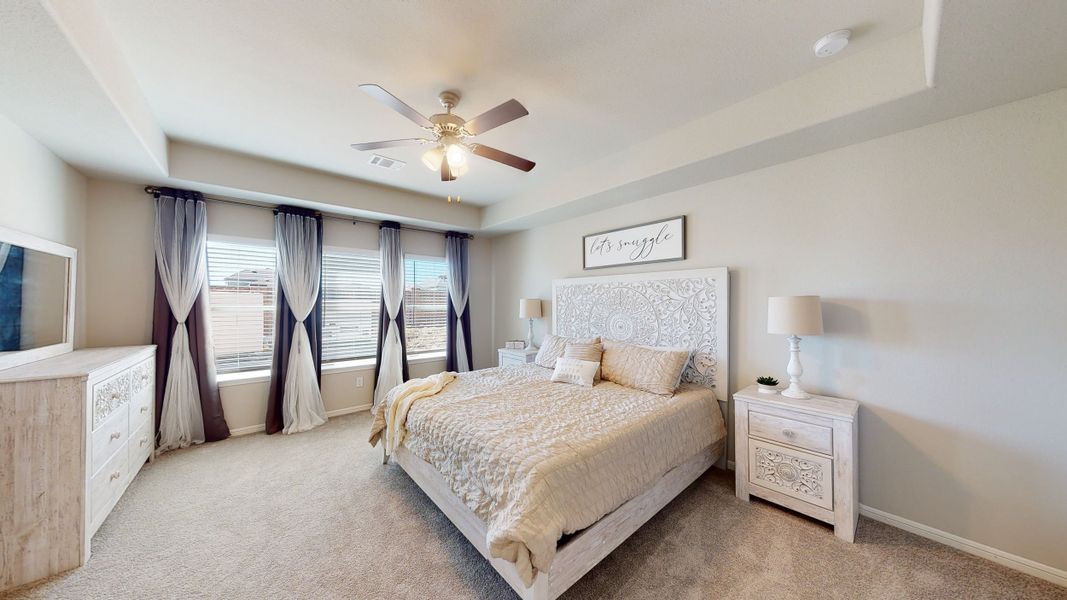 Representative furnished interior of a home built from the Floor Plan 2121 by Colina Homes in Grand Magnolia, Magnolia (Image 30). Representative furnished interior of a home built from the Floor Plan 2121 by Colina Homes in Grand Magnolia, Magnolia (Image 30).