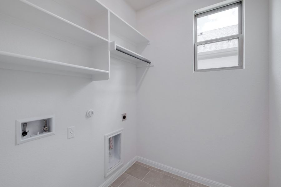 Spacious, unfurnished interior of a new home in Trinity Ranch, Elgin (Image 23). Spacious, unfurnished interior of a new home in Trinity Ranch, Elgin (Image 23).
