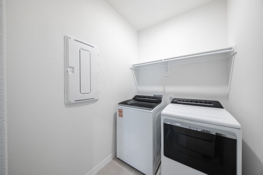 Close-up of interior finishes inside a home in Verandah, Royse City (Image 19).