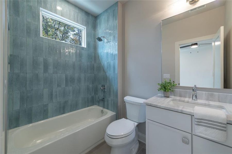 Furnished interior view inside a new home in , Dunwoody (Image 36).