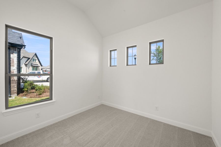 Spacious, unfurnished interior of a new home in Panchasarp Farms, Burleson (Image 23).