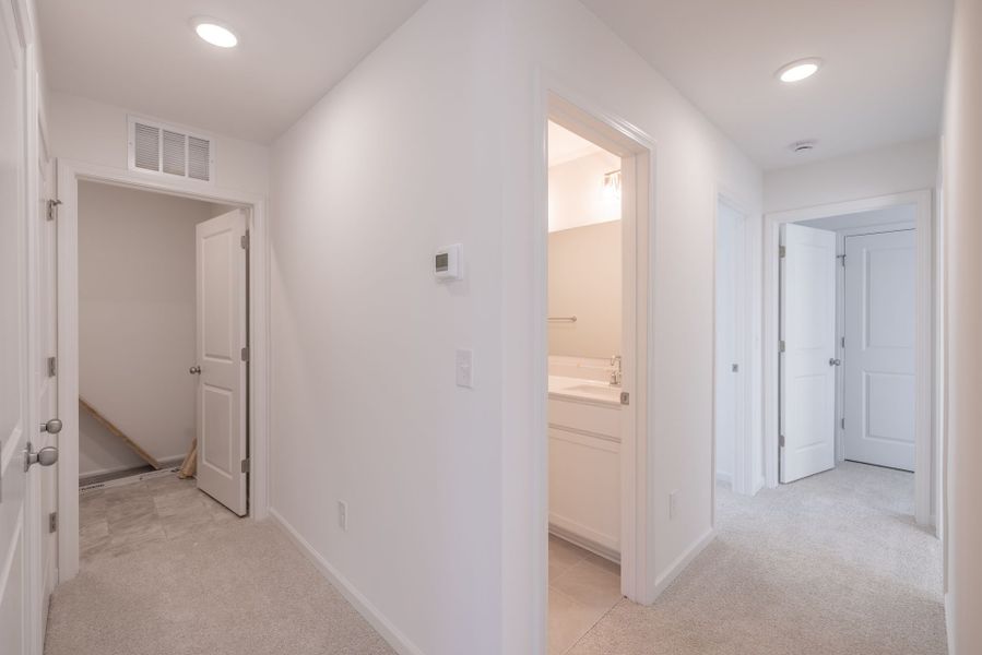 Spacious, unfurnished interior of a new home in Morrow Brook, Albemarle (Image 18).