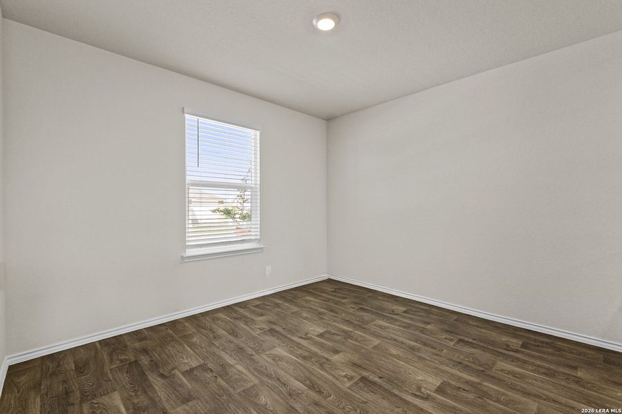 Spacious, unfurnished interior of a new home in Redbird Ranch, San Antonio (Image 33).