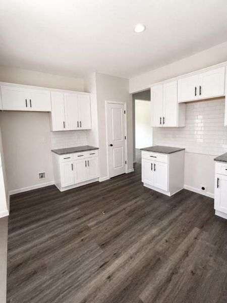 Spacious, unfurnished interior of a new home in , Dallas (Image 13). Spacious, unfurnished interior of a new home in , Dallas (Image 13).