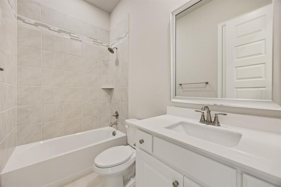 Furnished interior view inside a new home in Heath Golf and Yacht, Heath (Image 7).