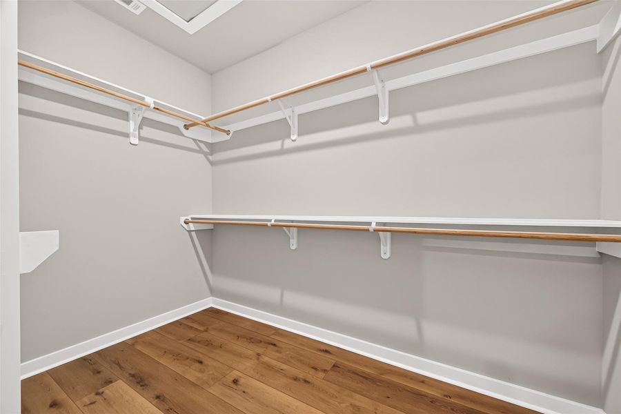 Spacious, unfurnished interior of a new home in Two Step Farm, Montgomery (Image 34).