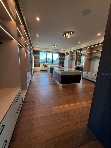 Spacious, unfurnished interior of a new home in , St. Petersburg (Image 23). Spacious, unfurnished interior of a new home in , St. Petersburg (Image 23).