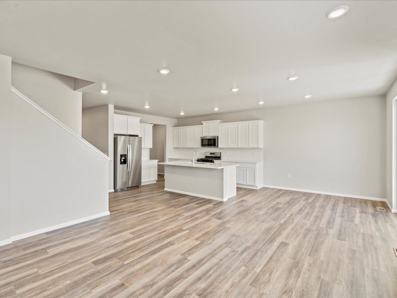 Spacious, unfurnished interior of a new home in Meridian Ranch, Peyton (Image 7).